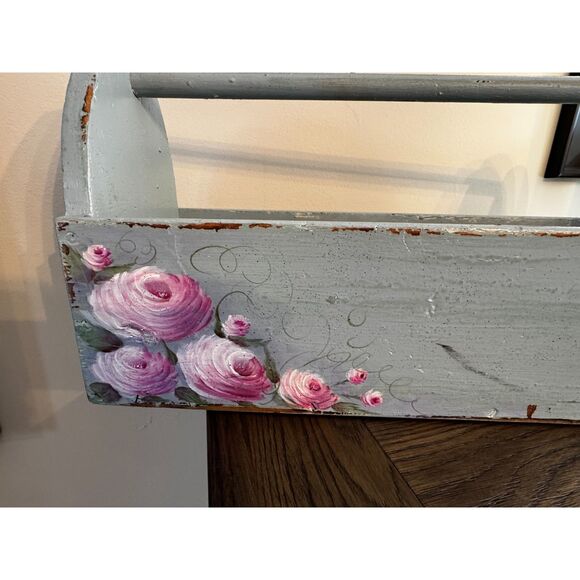 Must see! Hand painted Shabby Chic vintage wooden tool box; pink roses - Picture 3 of 9